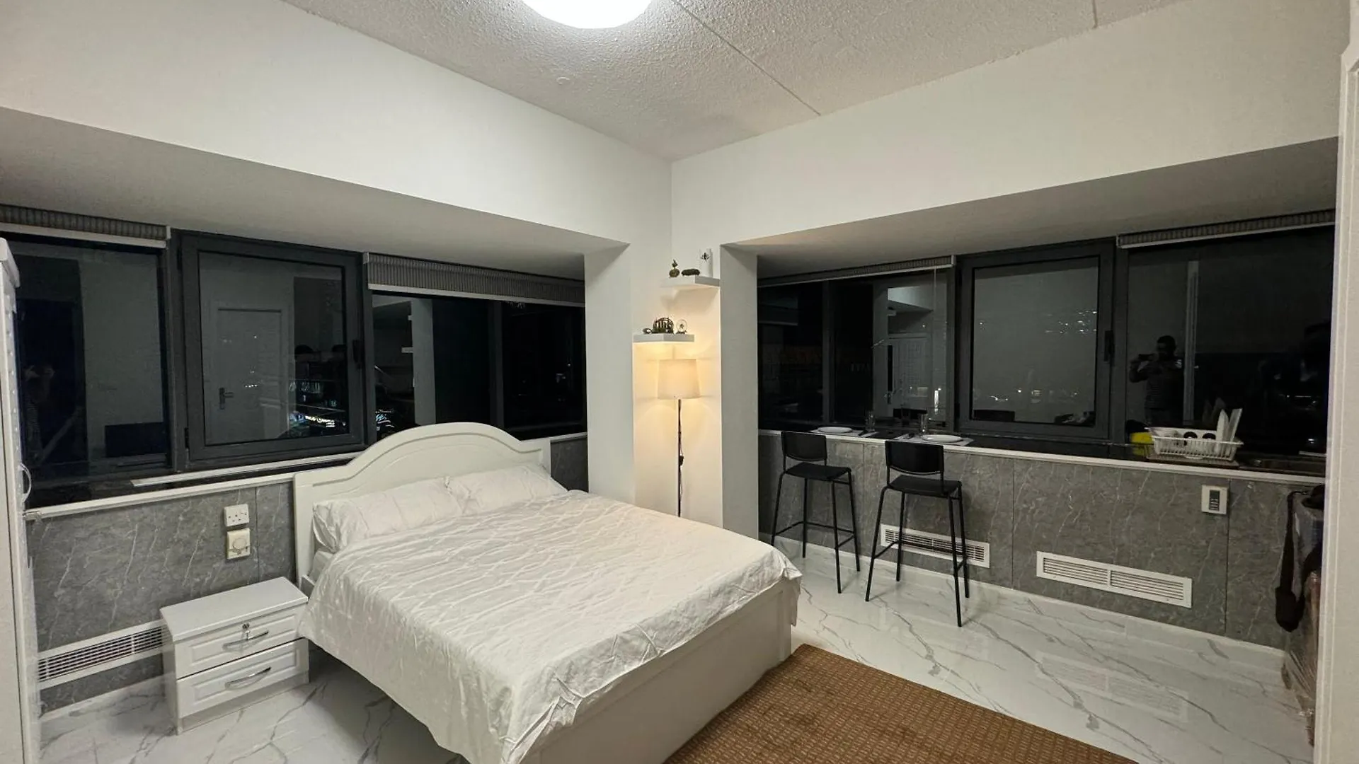 Affordable Dubai Apartment 0*,